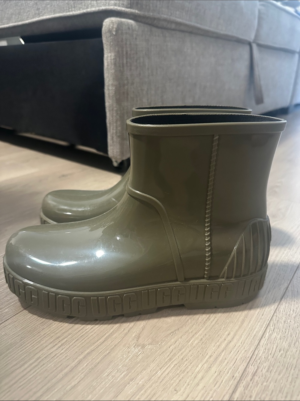 UGG women’s Olive Green Short Rain Boots